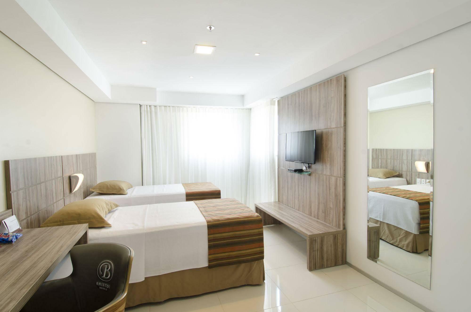 Profissionalle Hotel Sao Luis Buitenkant foto